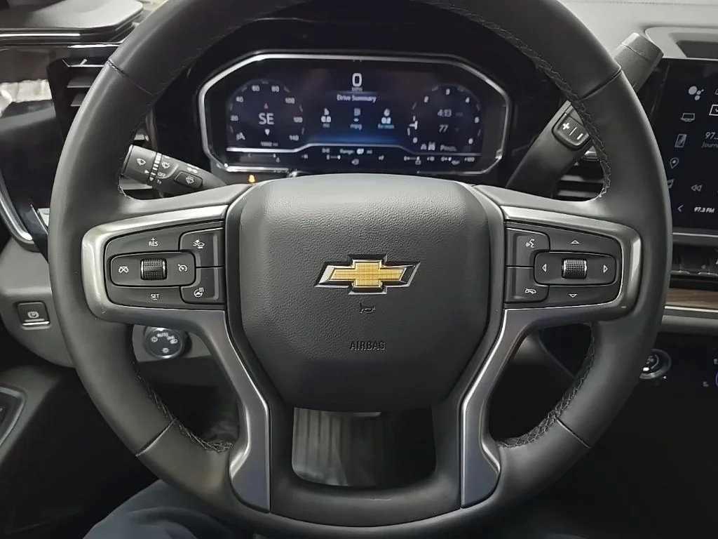 Used 2023 Blue Chevrolet LT image 18