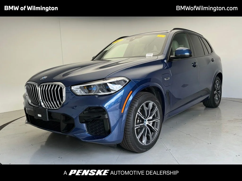 2022 BMW X5 xDrive45e's photo