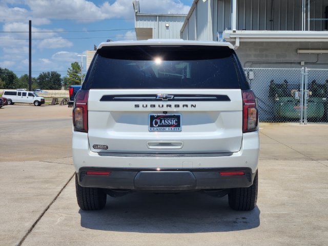 2023 Chevrolet Suburban Z71 - Photo 6