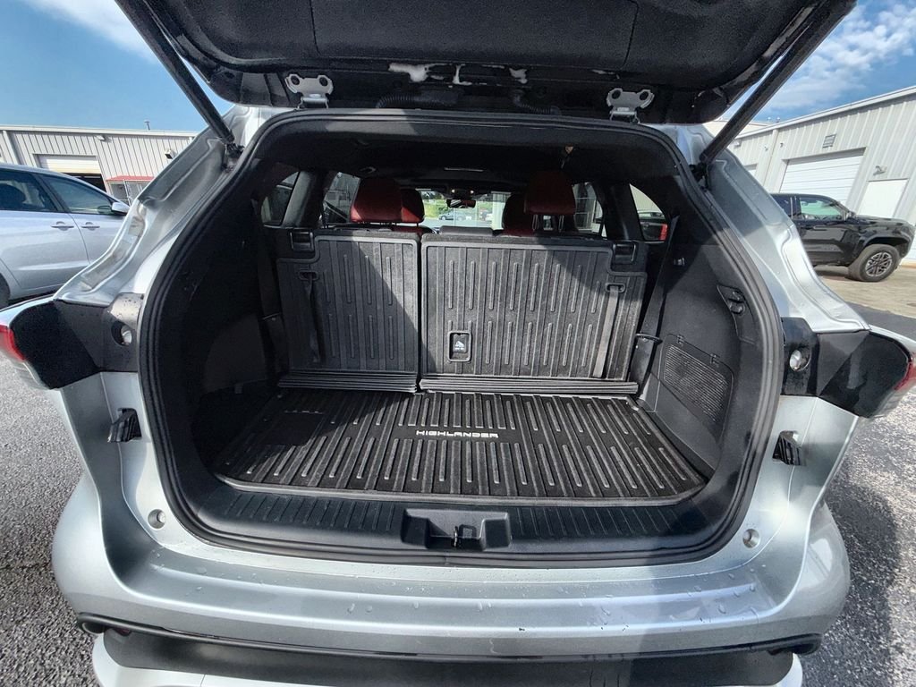 Used 2022 Silver Toyota XSE image 25