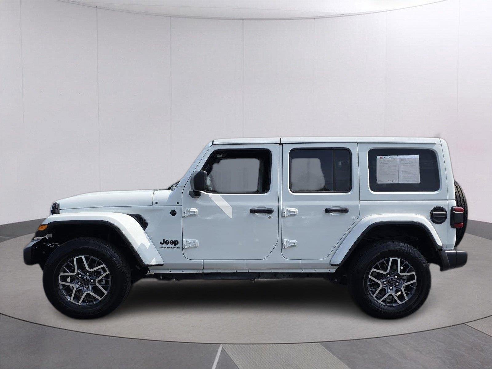 Used 2026 Bright White Clearcoat Jeep Sahara image 8