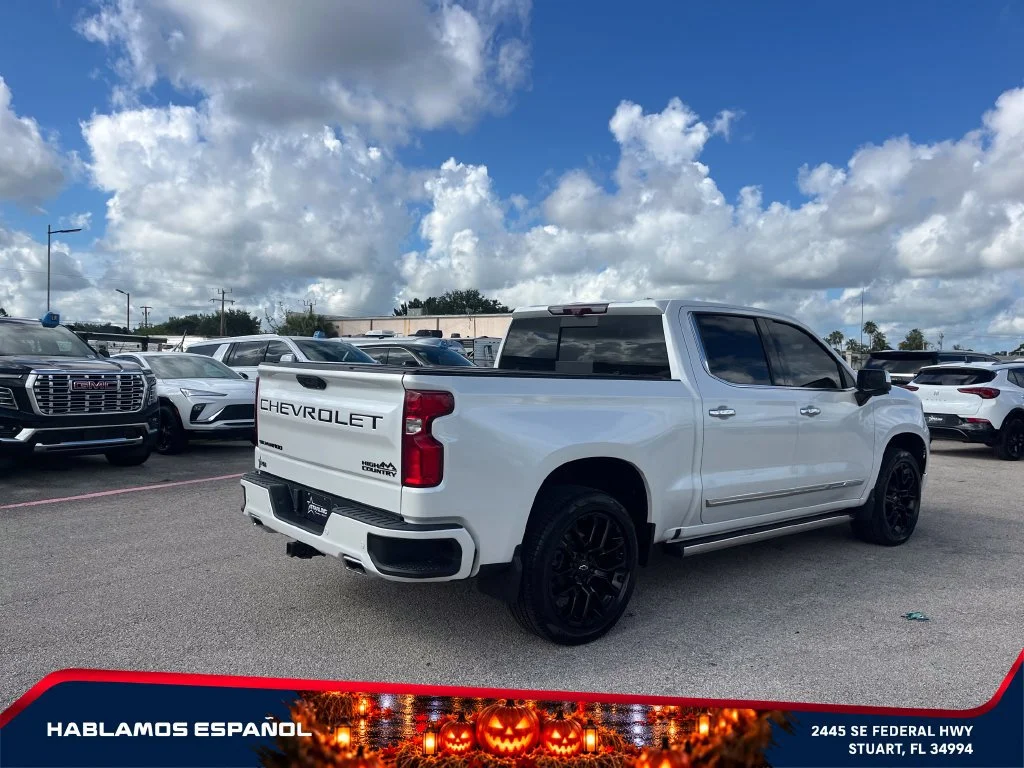 Used 2023 IRIDESCENT PEARL TRICOAT Chevrolet High Country image 7