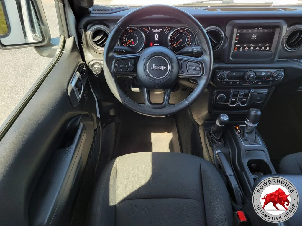 Used 2022 White Jeep Sport image 20