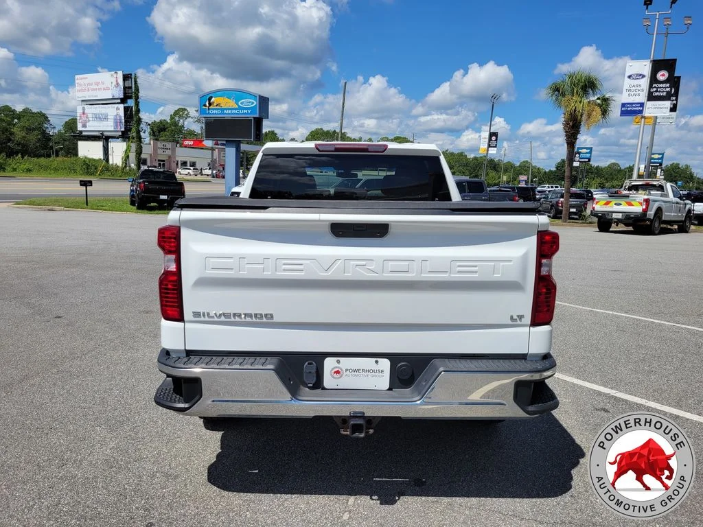 Used 2021 White Chevrolet LT image 4