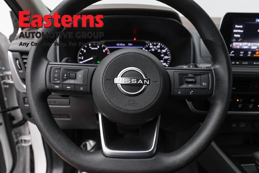 Used 2023 White Nissan S image 10
