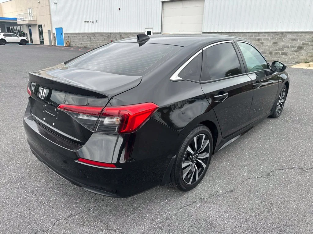 Used 2023 Crystal Black Pearl Honda EX image 3