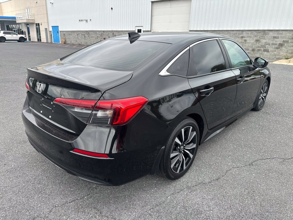 Used 2023 Black Honda EX image 3