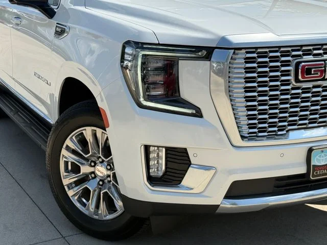 Used 2022 White Frost GMC Denali image 6
