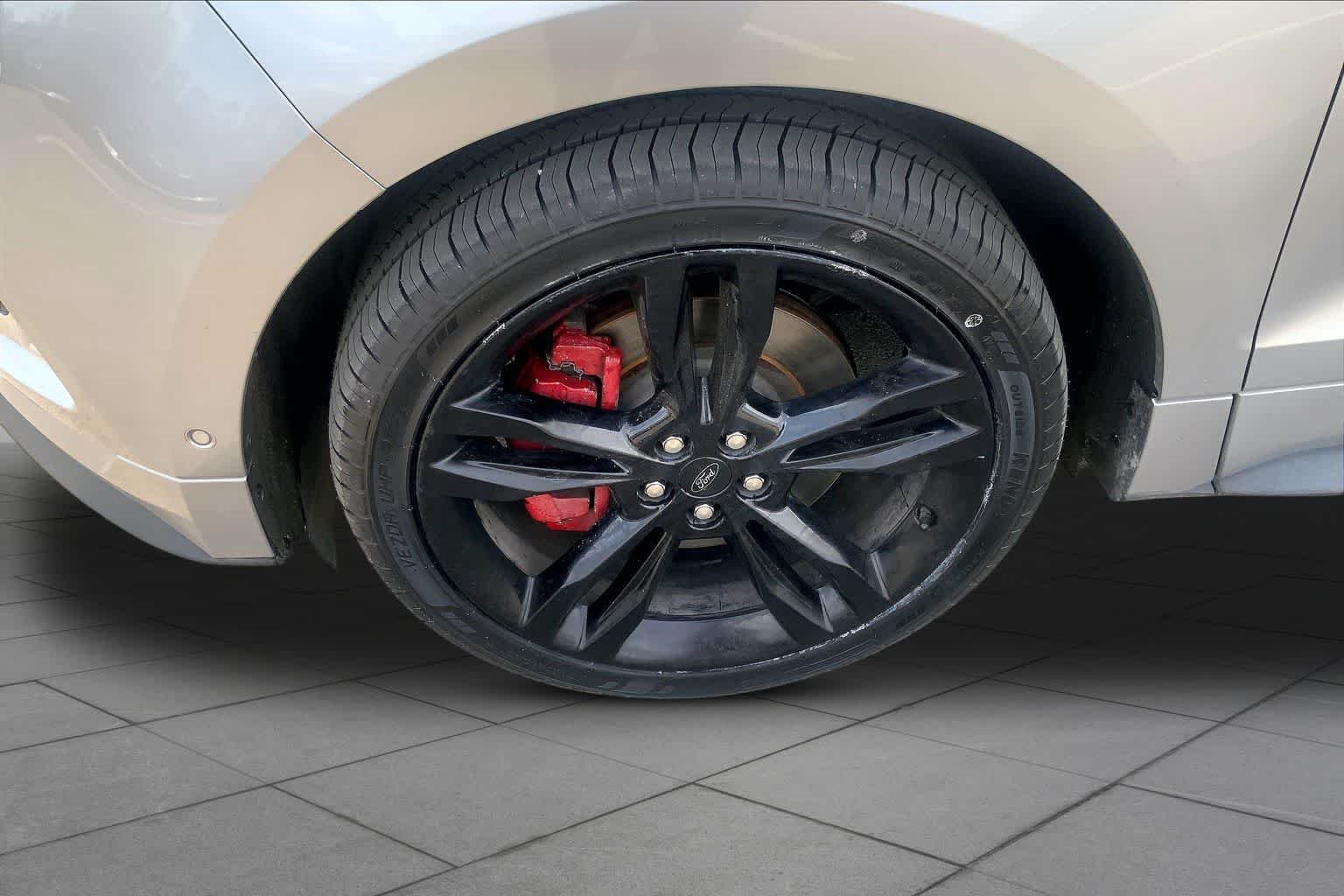 Used 2021 Iconic Silver Ford ST image 10
