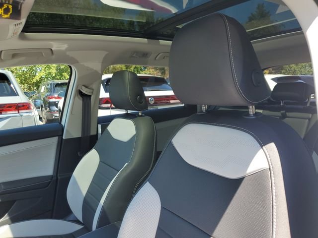 New 2026 White Volkswagen 1.5T SEL image 22