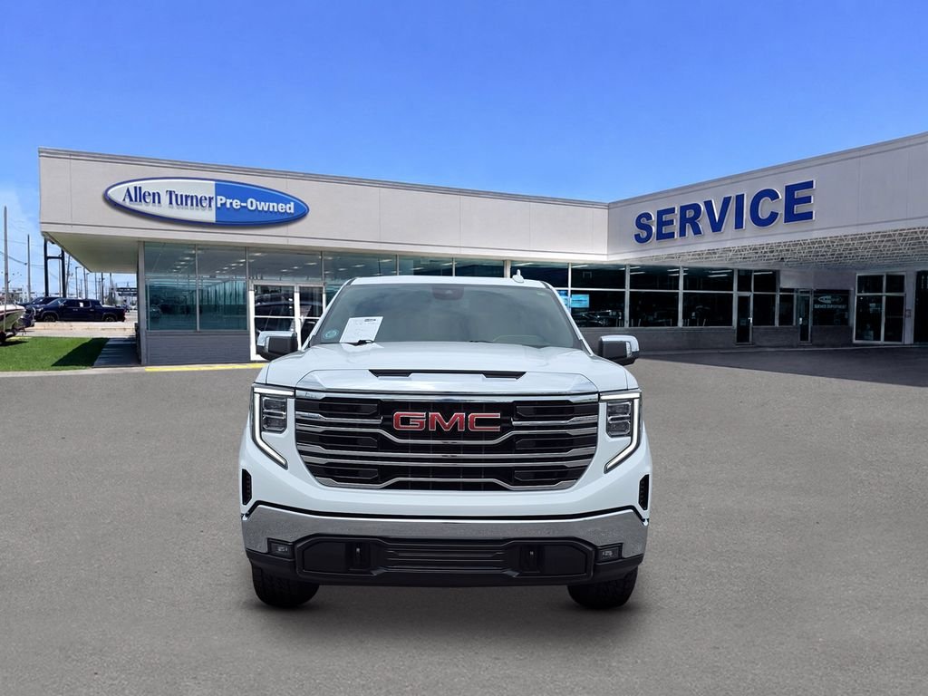 2023 GMC Sierra 1500 SLT - Photo 3