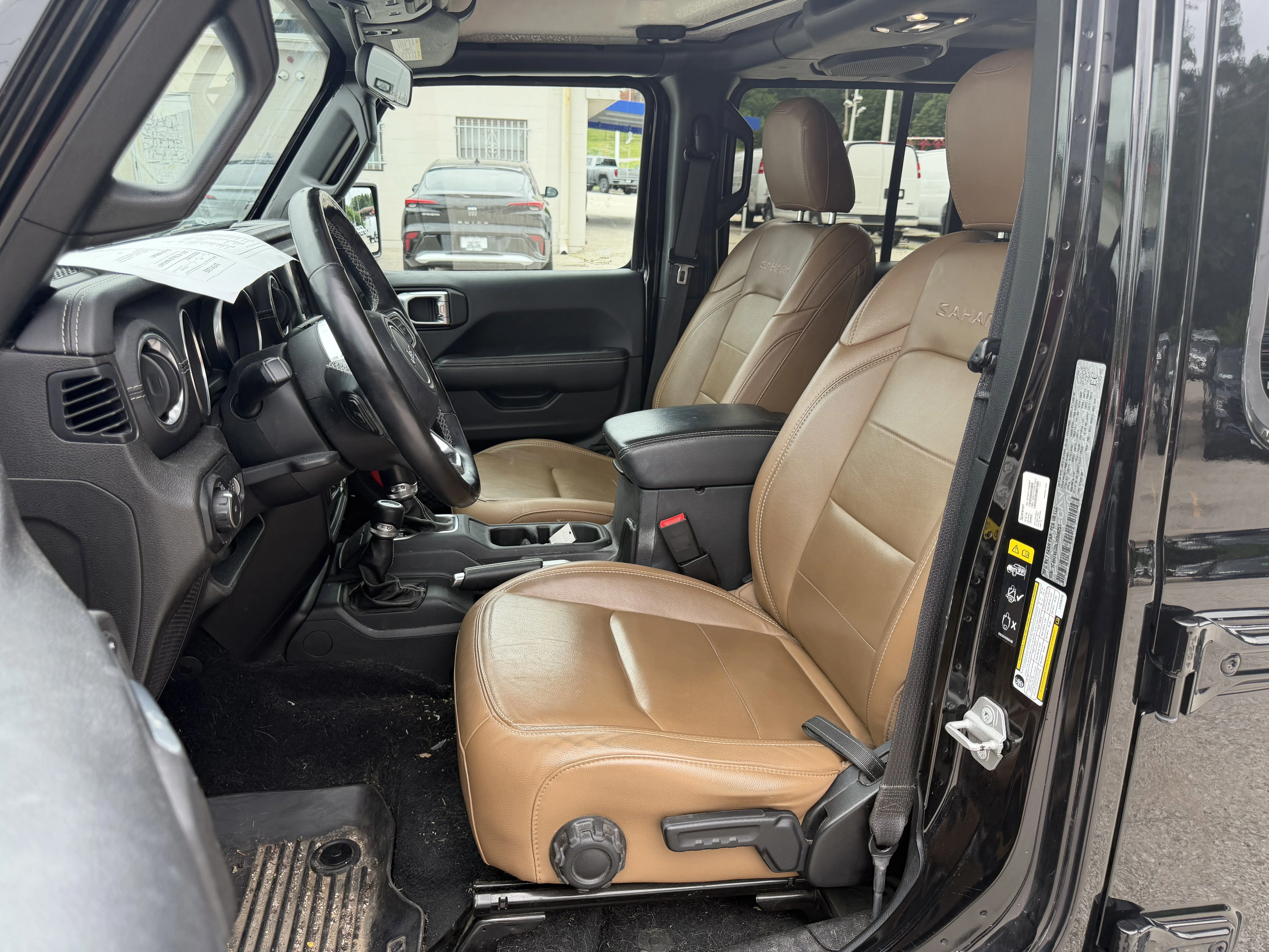 Used 2020 Black Clearcoat Jeep Sahara image 13