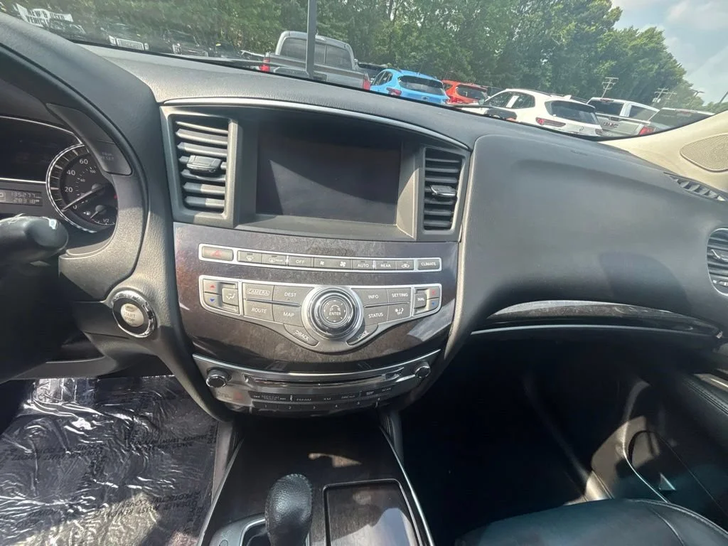 Used 2014  INFINITI NA image 14