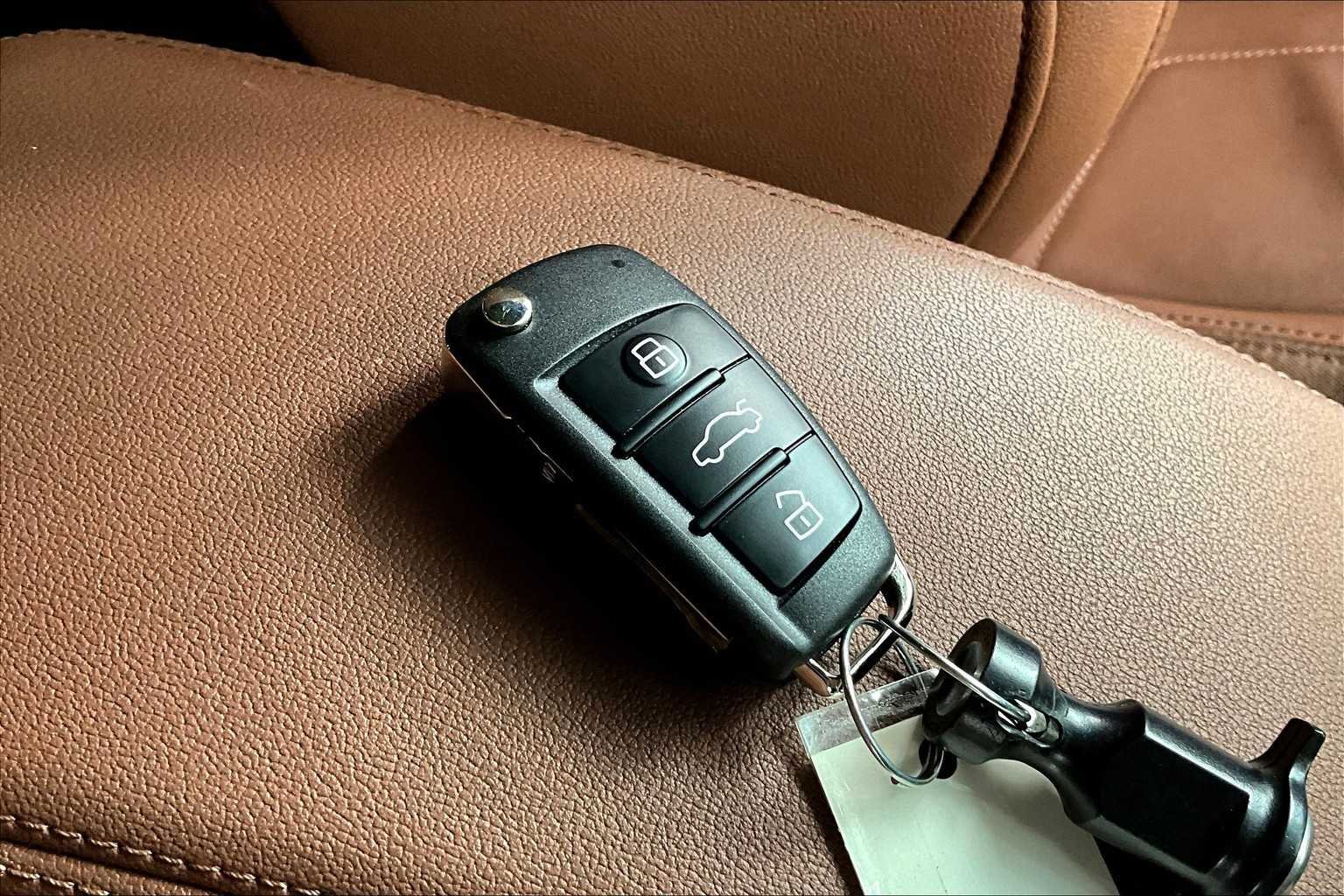 Used 2022 Mythos Black Metallic Audi Premium image 14