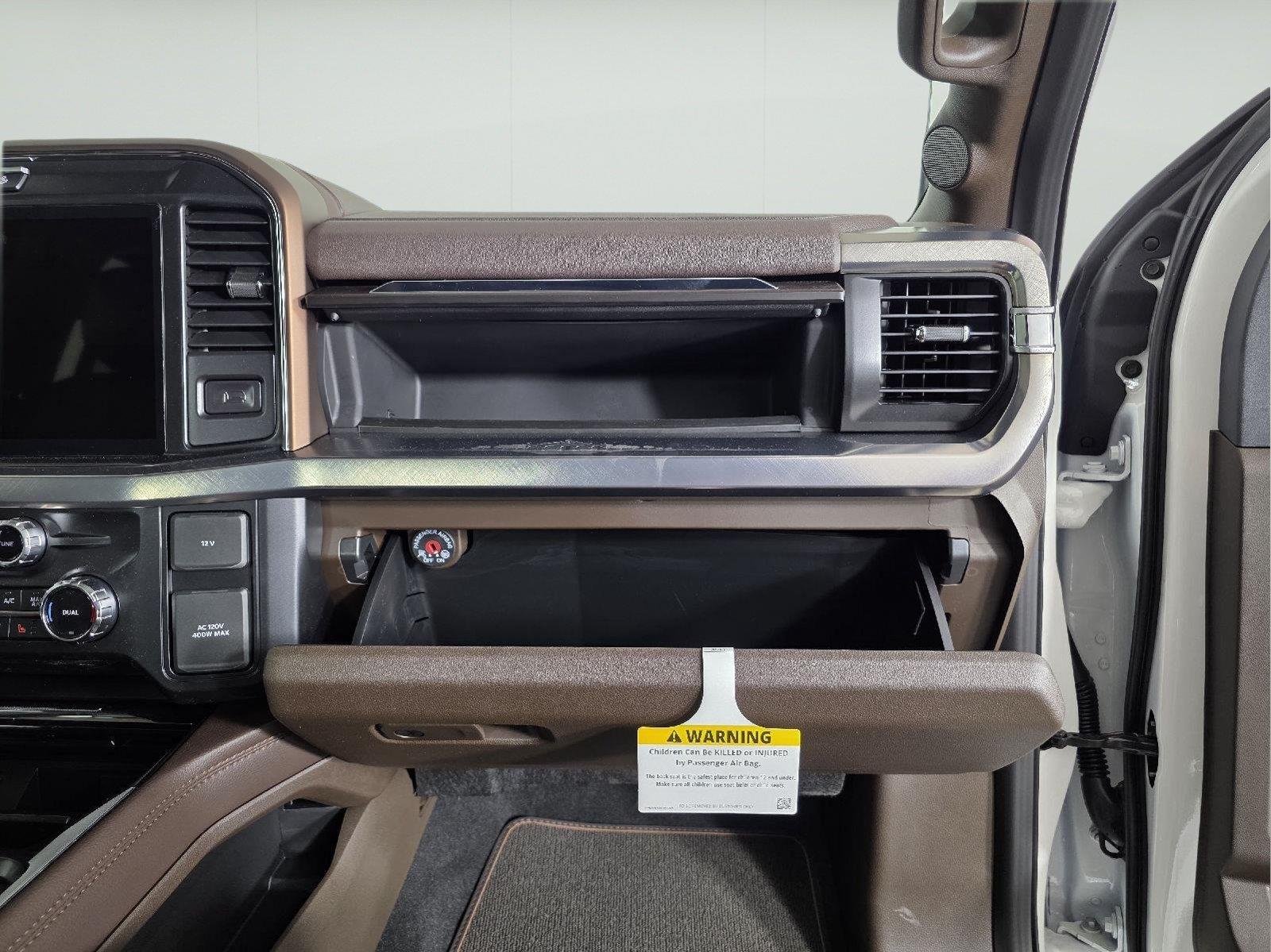 New 2026 Star White Metallic Tri-Coat Ford F-250® King Ranch® image 28