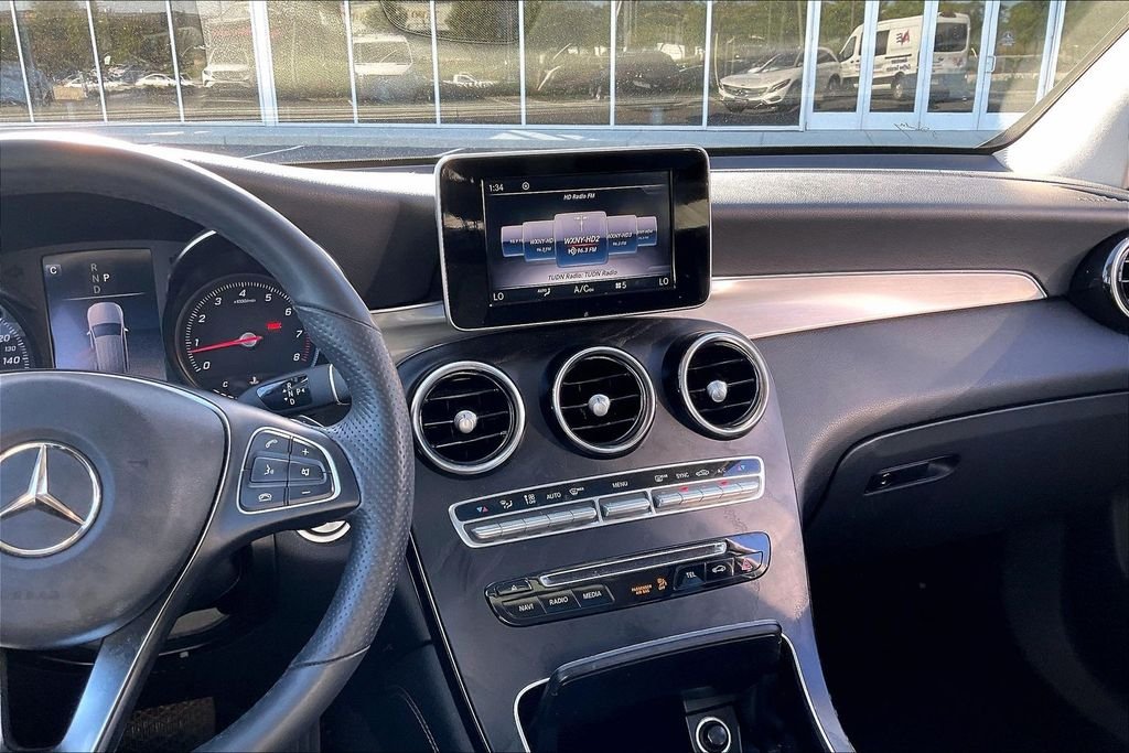 2019 Mercedes-Benz GLC GLC300 - Photo 6