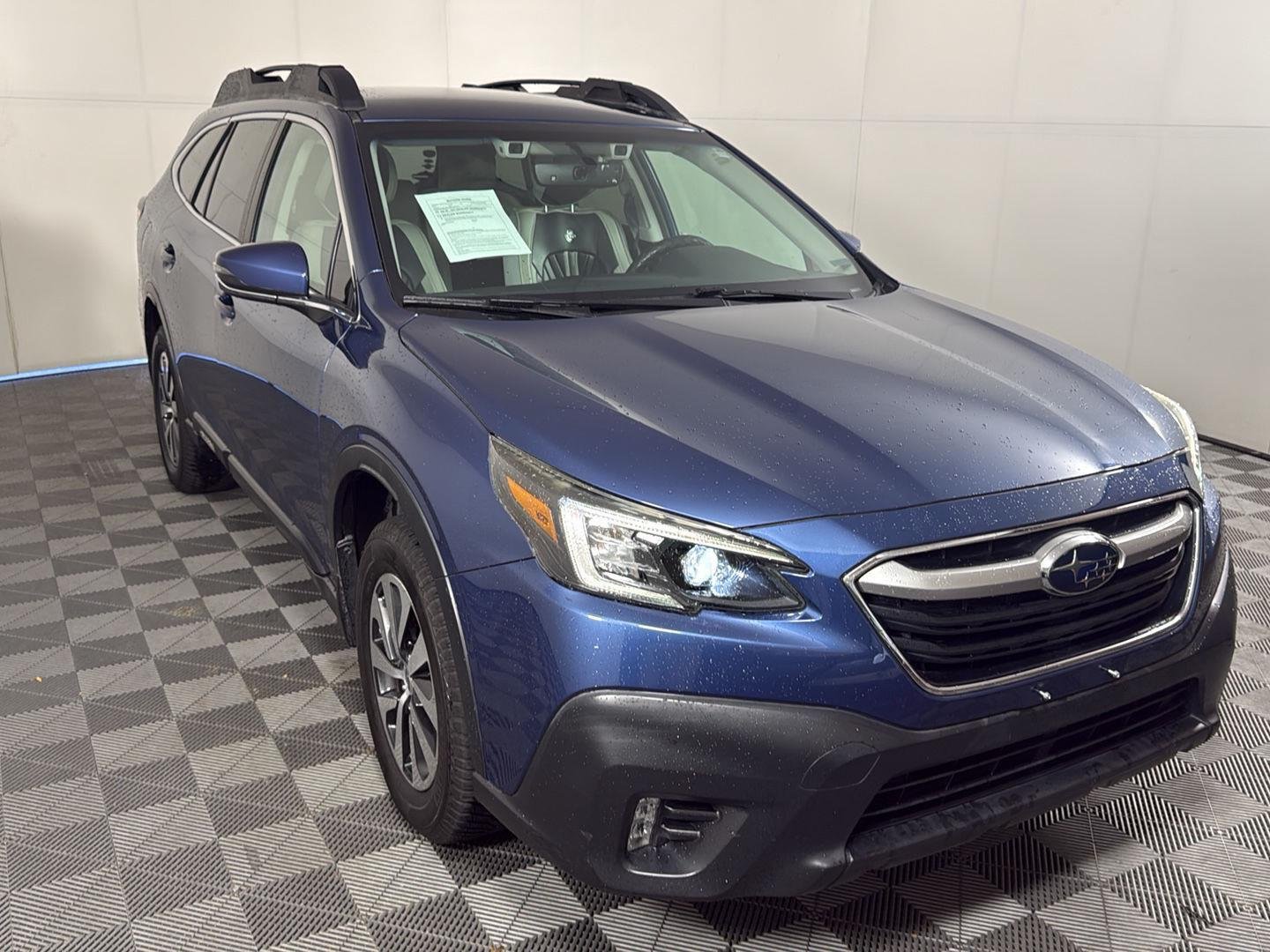 Used 2021  Subaru Premium image 4