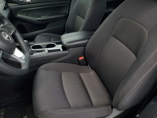 Used 2024 Red Nissan 2.5 SV image 17