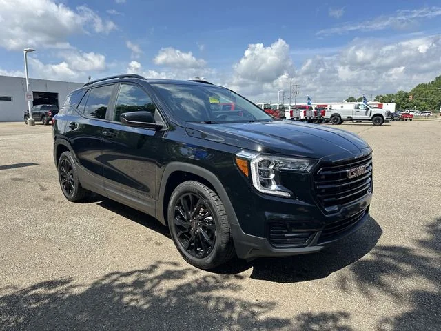 Used 2023 Black GMC SLE image 11