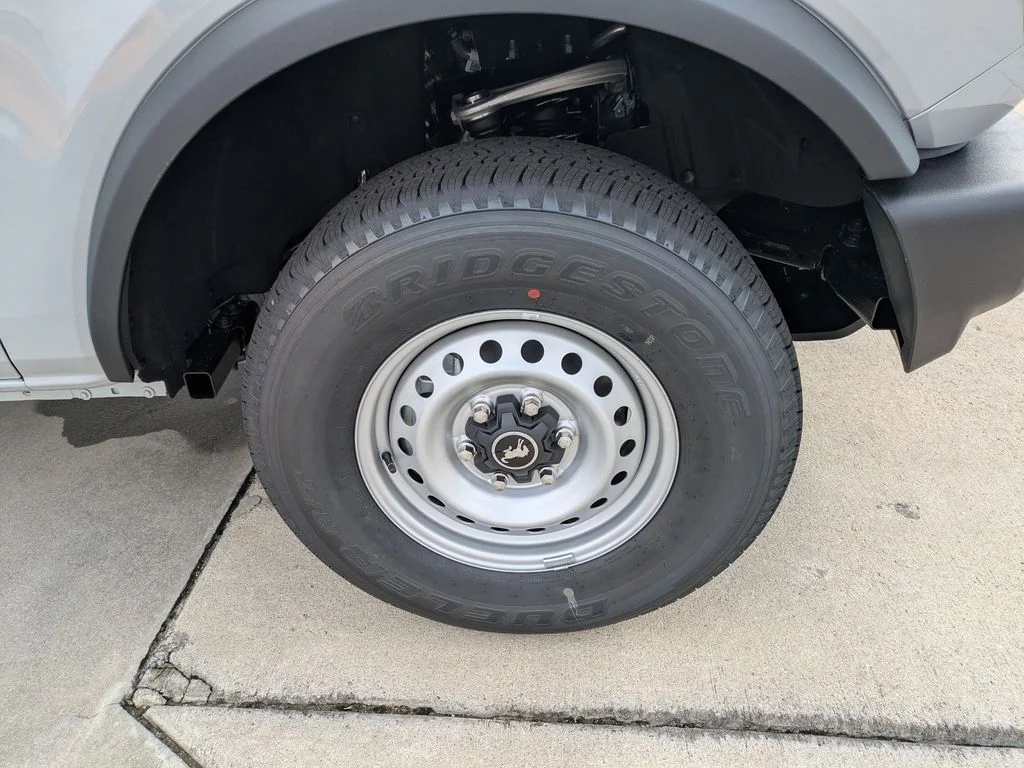 New 2026 Avalanche Gray Ford Base image 10