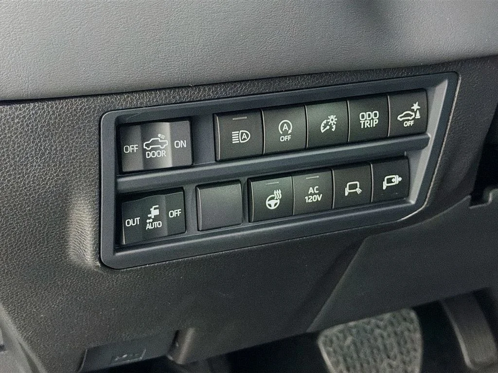 New 2026  Toyota Platinum image 10