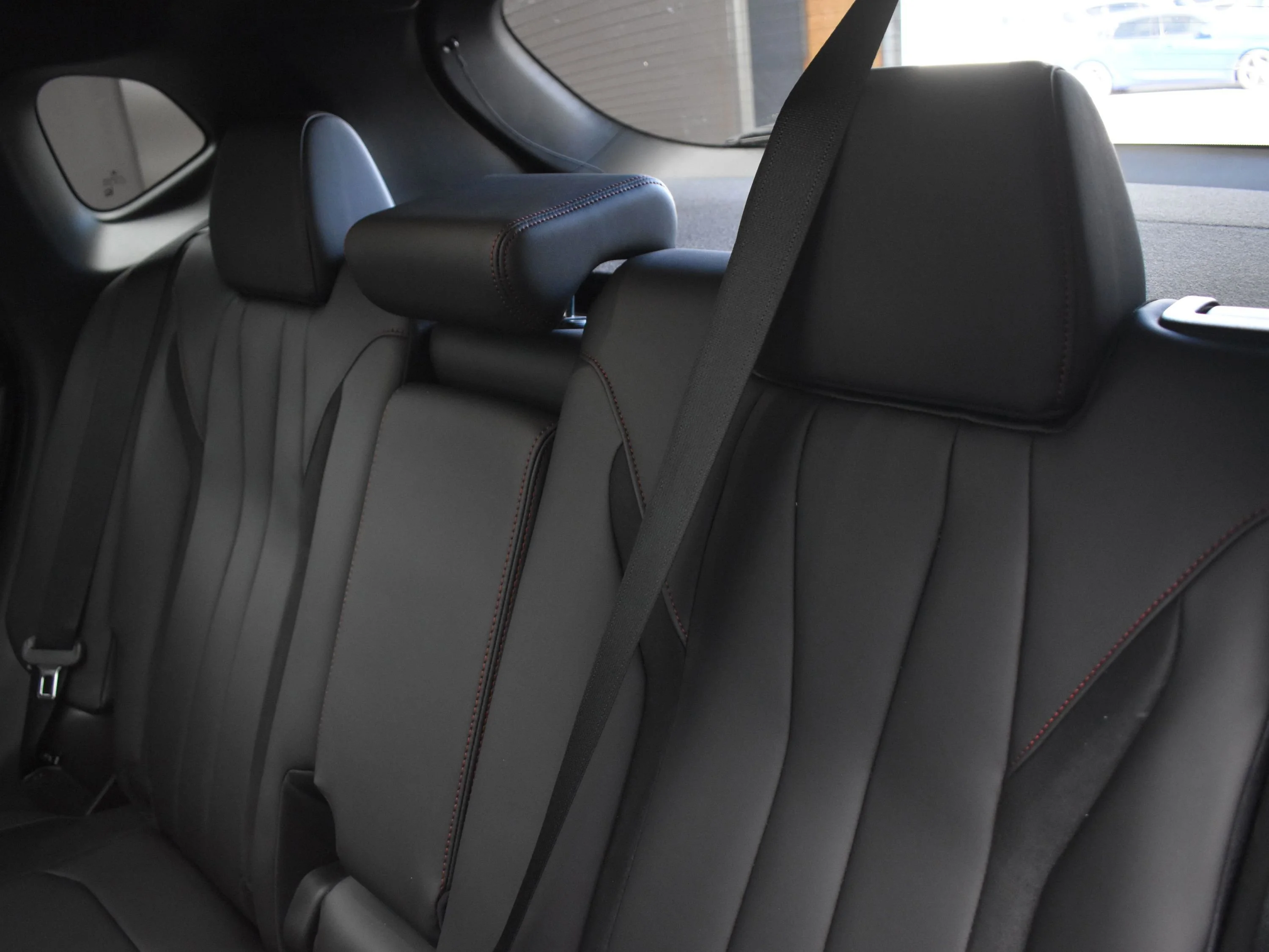 New 2025 Crystal Black Pearl Acura w/A-Spec Advance Package image 19