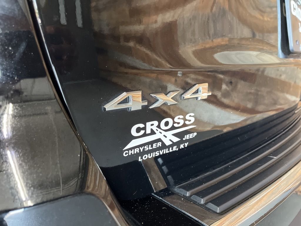 Used 2021 Diamond Black Jeep Limited image 19
