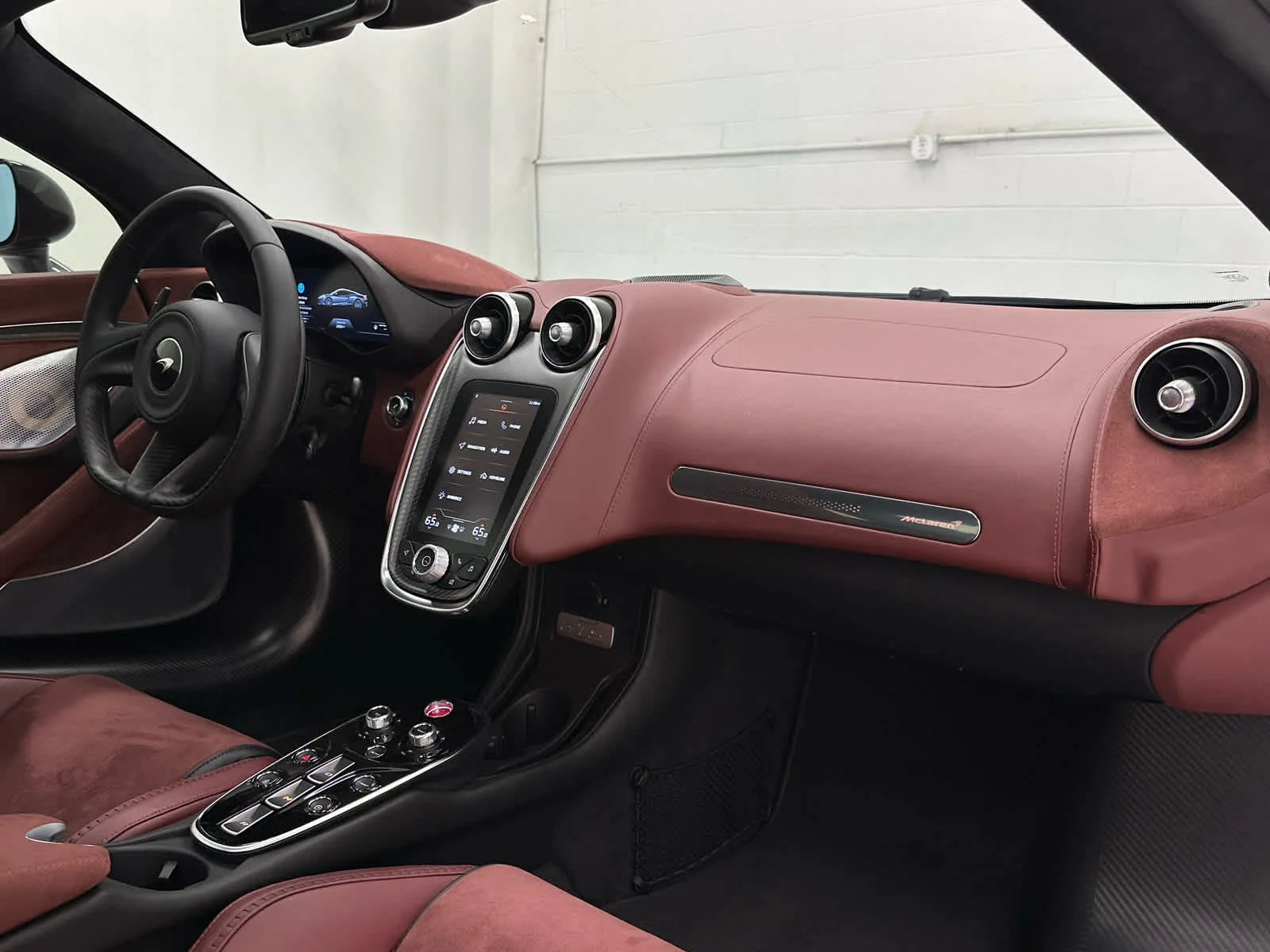Used 2025 Anthracite McLaren  image 13