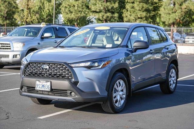 Certified Used 2025 CELESTITE GRAY ME. Toyota  image 3