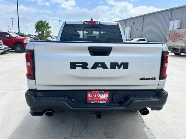 New 2026 Silver Zynith Exterior Paint RAM Warlock image 6