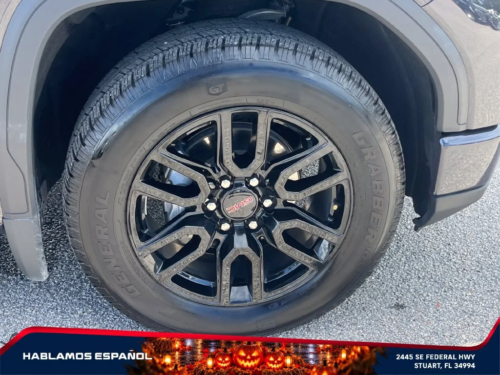 Used 2025 Titanium Rush Metallic GMC Elevation image 21