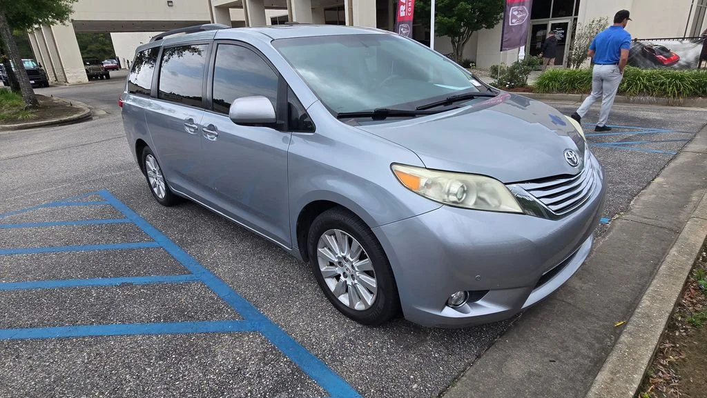 2011 Toyota Sienna Limited