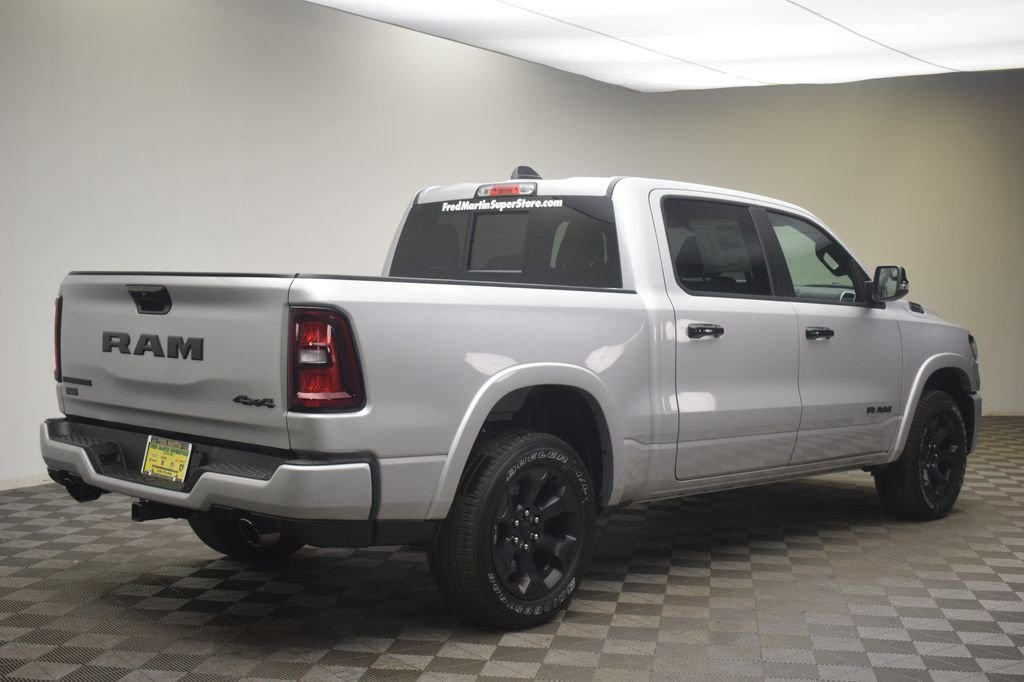 New 2026 Silver Zynith Exterior Paint RAM Big Horn/Lone Star image 5