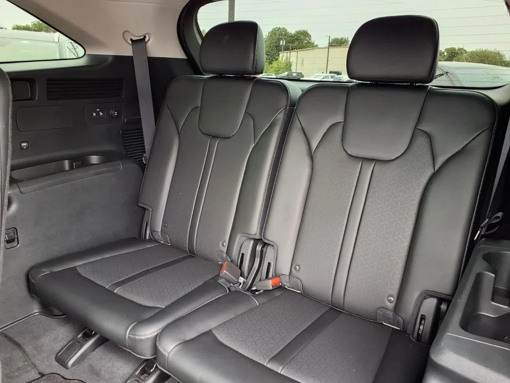 Used 2023 Gray Kia X-Line EX image 6