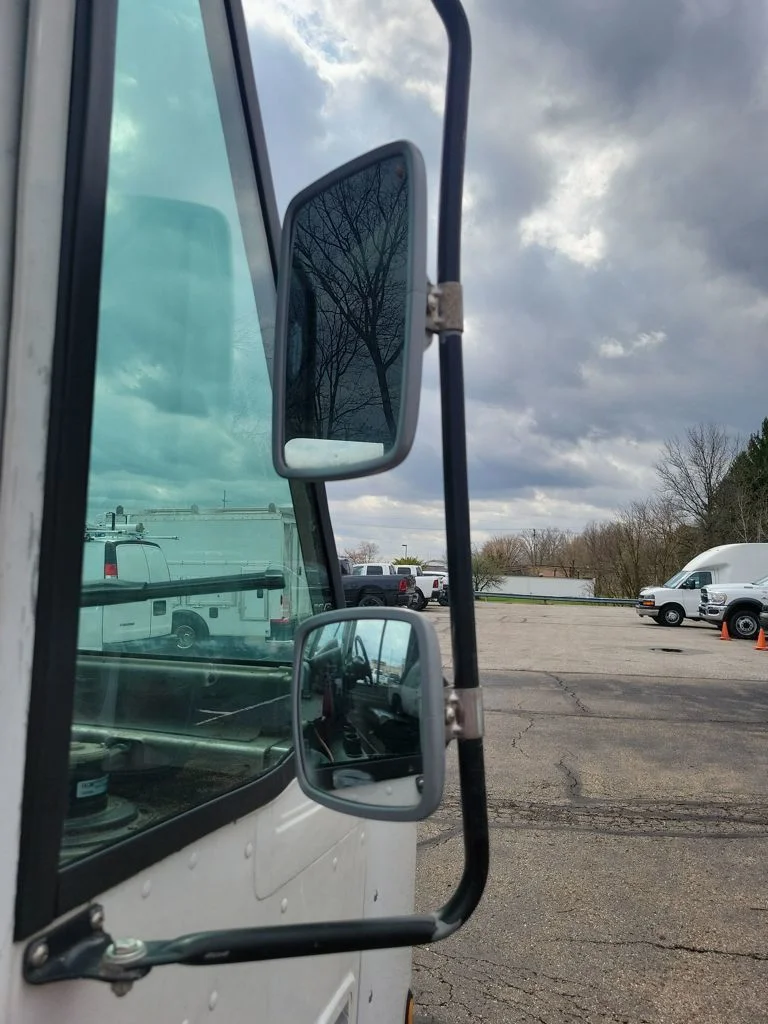 Used 2012  Ford Base image 13