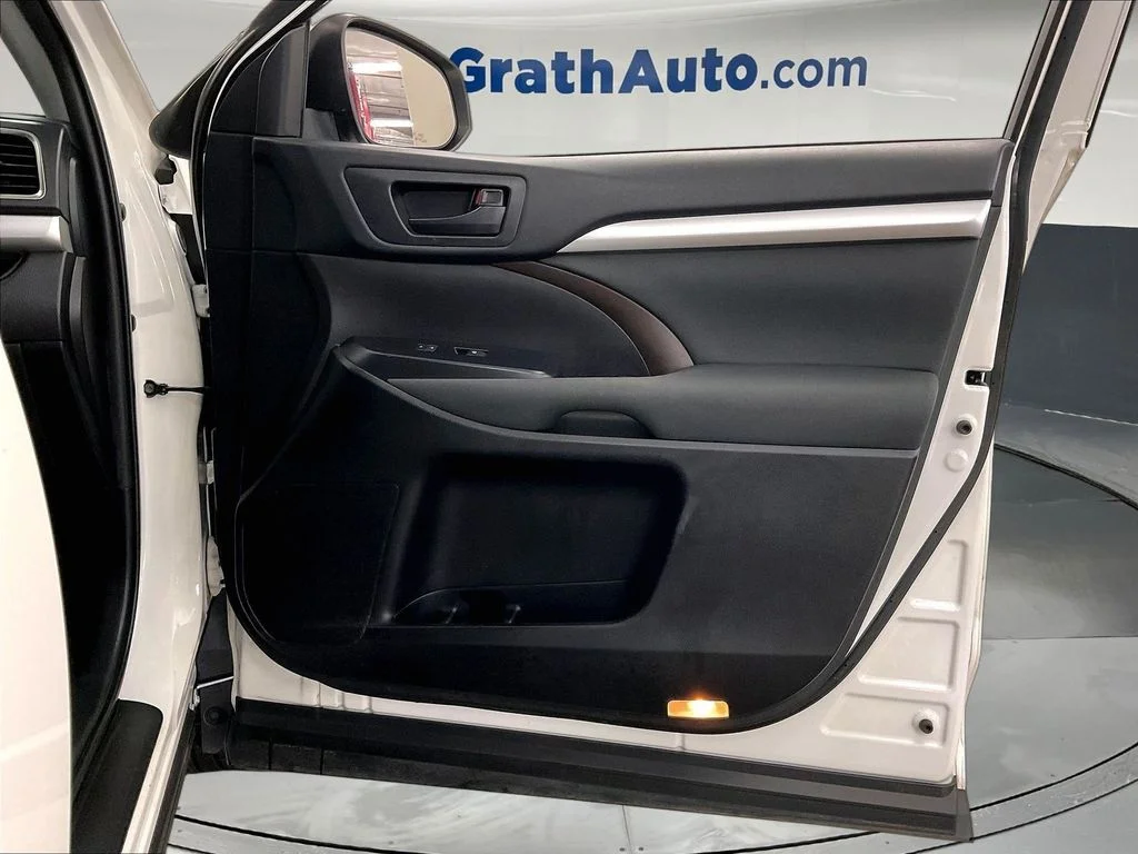 Certified Used 2019 White Toyota LE image 28