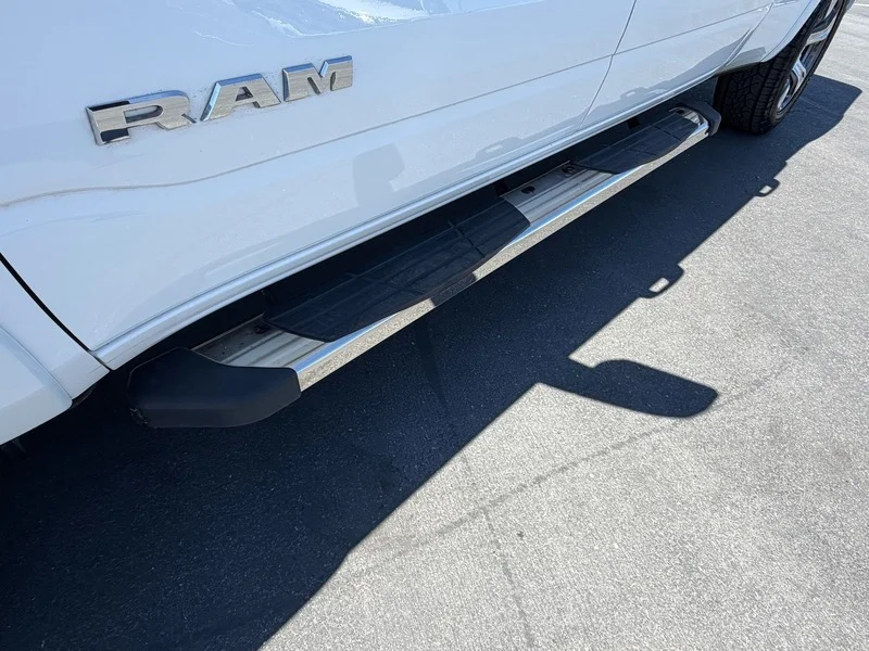 Used 2022 Bright White Clea Ram Laramie image 26