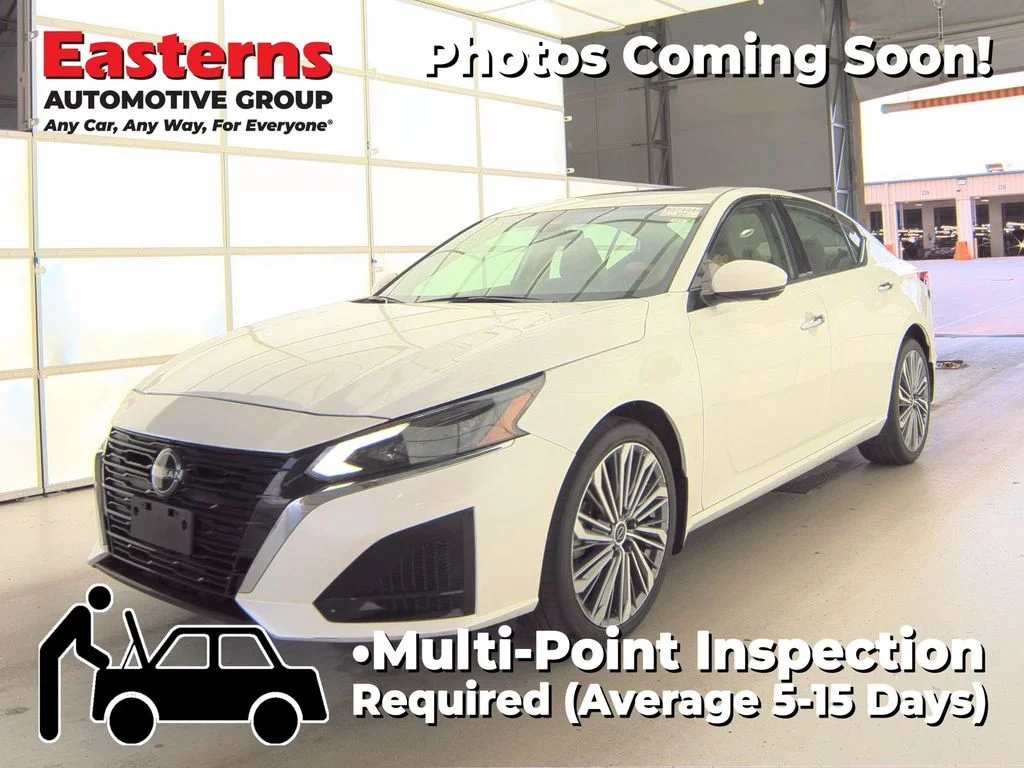 Used 2023 White Nissan 2.5 SL image 1