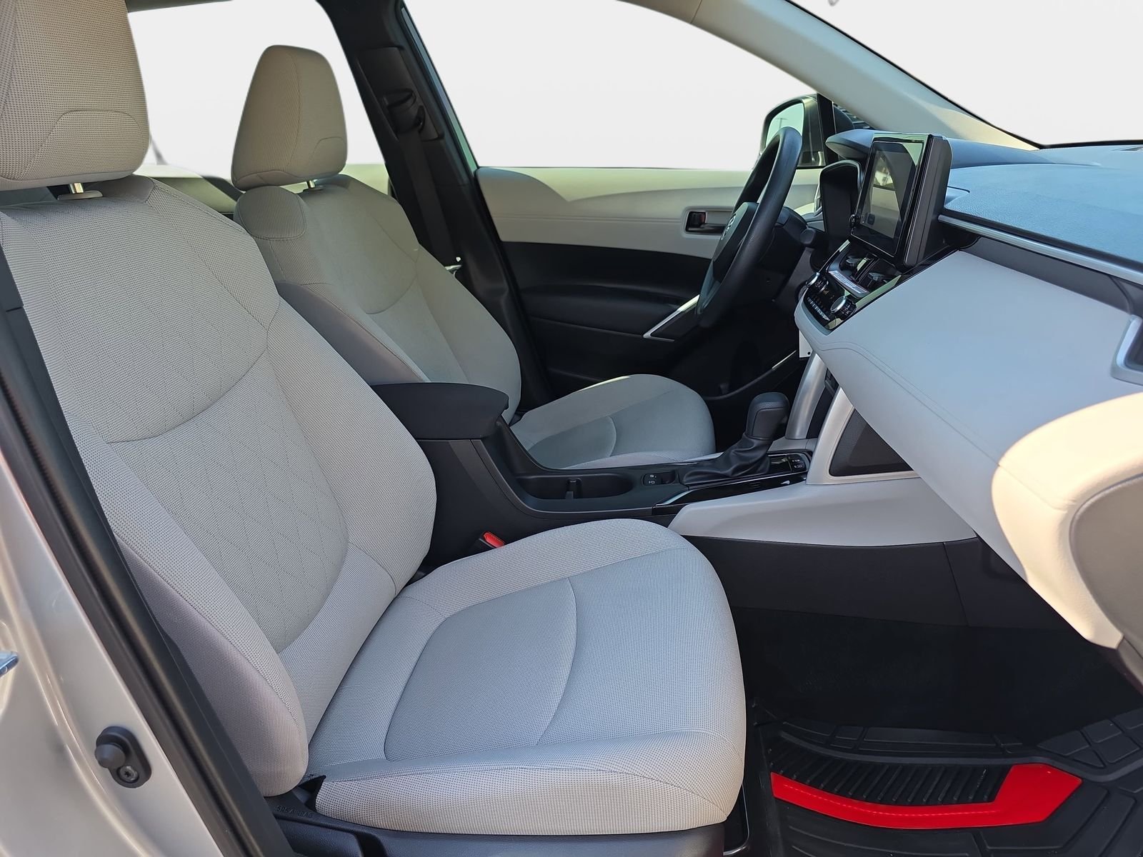 Used 2024 Silver Toyota L image 10