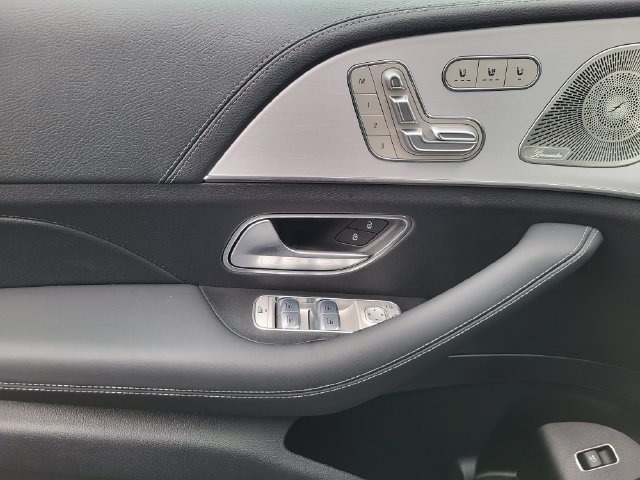 New 2026 Obsidian Black Metallic Mercedes-Benz GLE 53 AMG® image 10