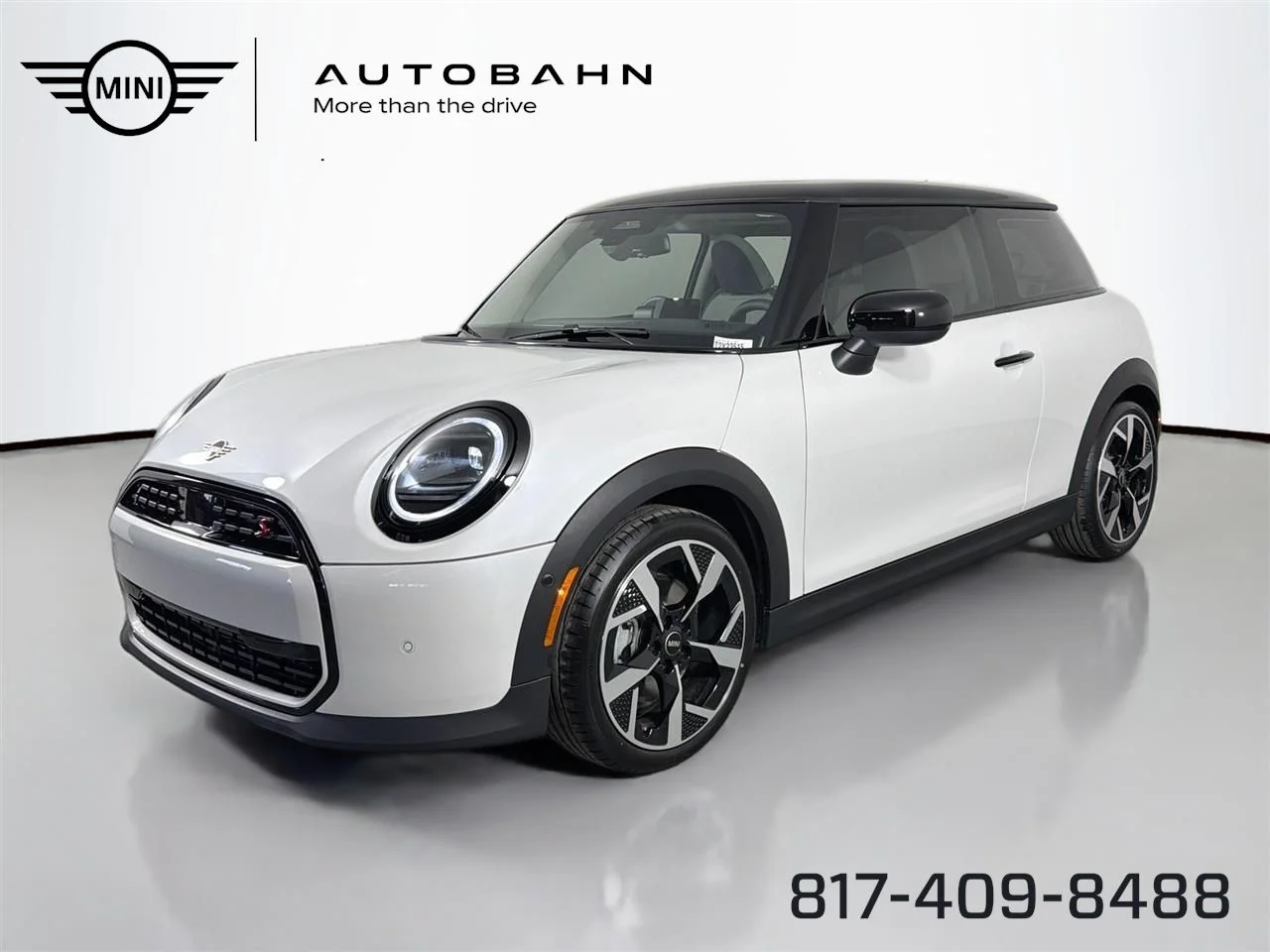 2026 MINI Hardtop Cooper S Signature's photo