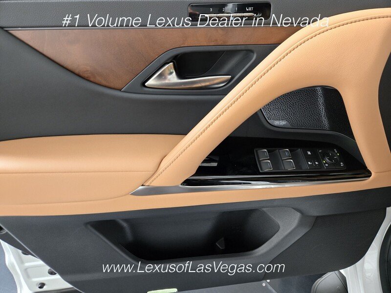 New 2026 Eminent White Pearl Lexus LUXURY image 16