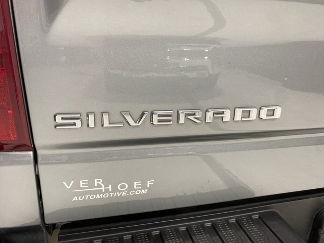 Used 2023 Sterling Gray Metallic Chevrolet LT image 29
