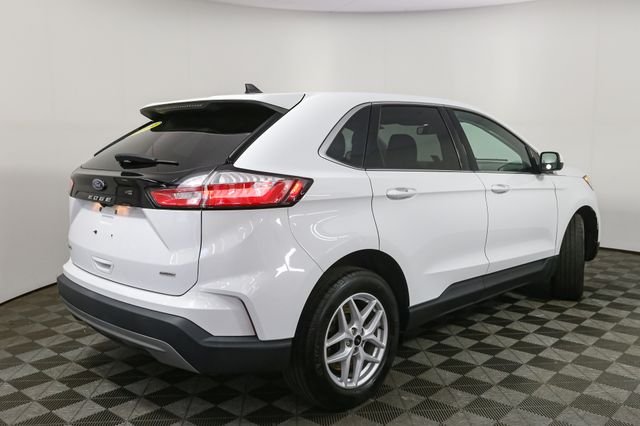 Used 2023 White Ford SEL image 13