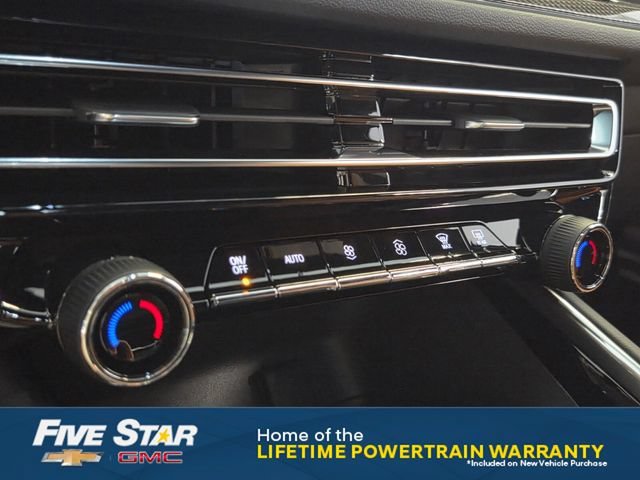 2027 Chevrolet Traverse Z71 - Photo 21