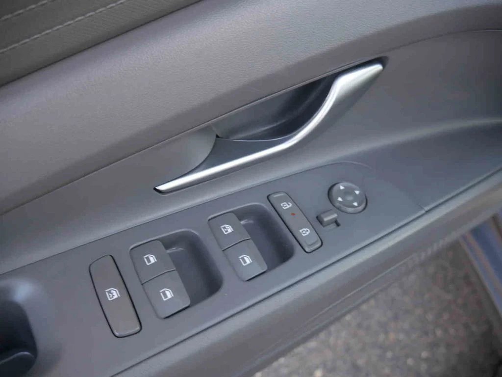 Used 2024 Silver Hyundai SEL image 20