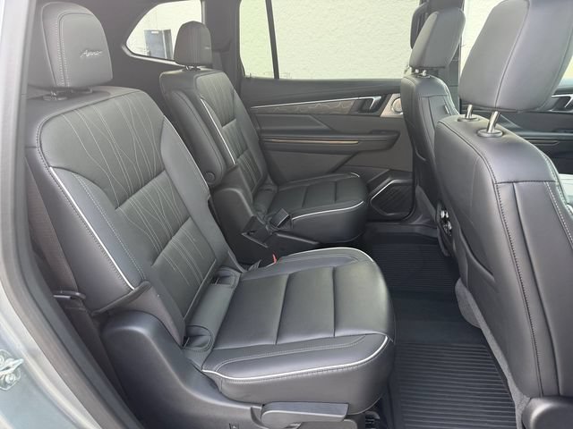 2025 Buick Enclave Avenir - Photo 16