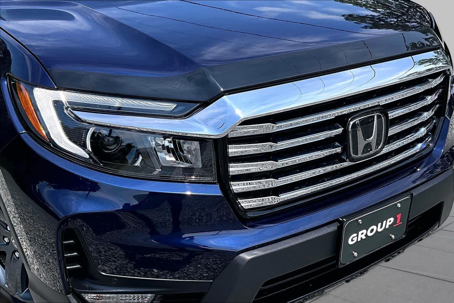Used 2022 Obsidian Blue Pearl Honda RTL-E image 30