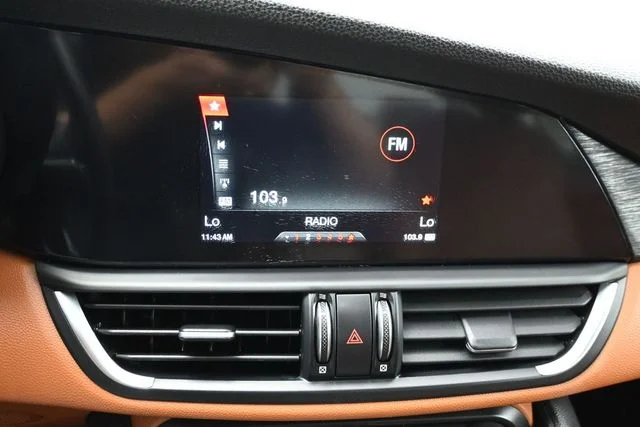 Used 2019 Gray Alfa Romeo Base image 22