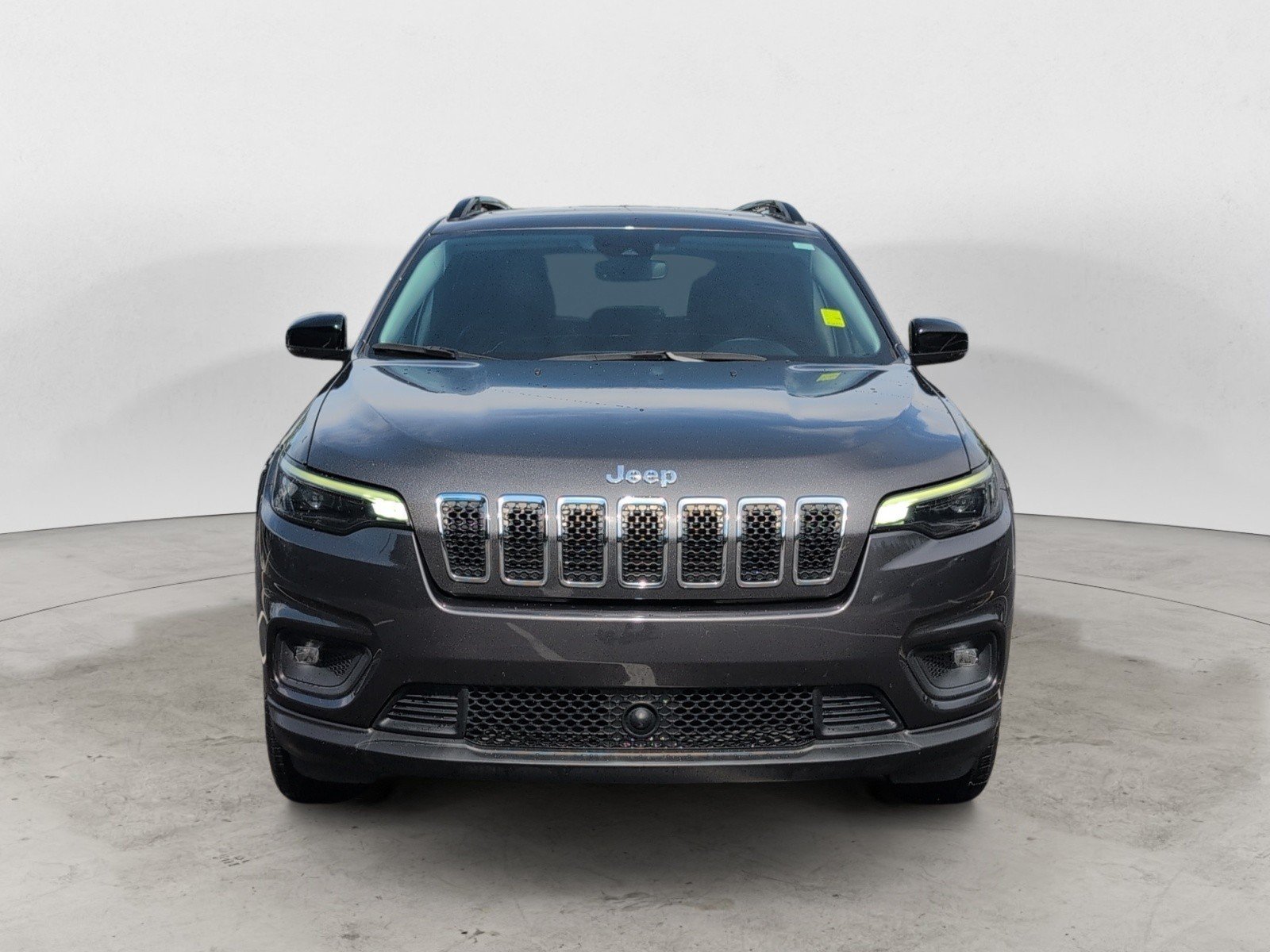 Used 2022 Granite Crystal Metallic Clearcoat Jeep Latitude Lux image 7